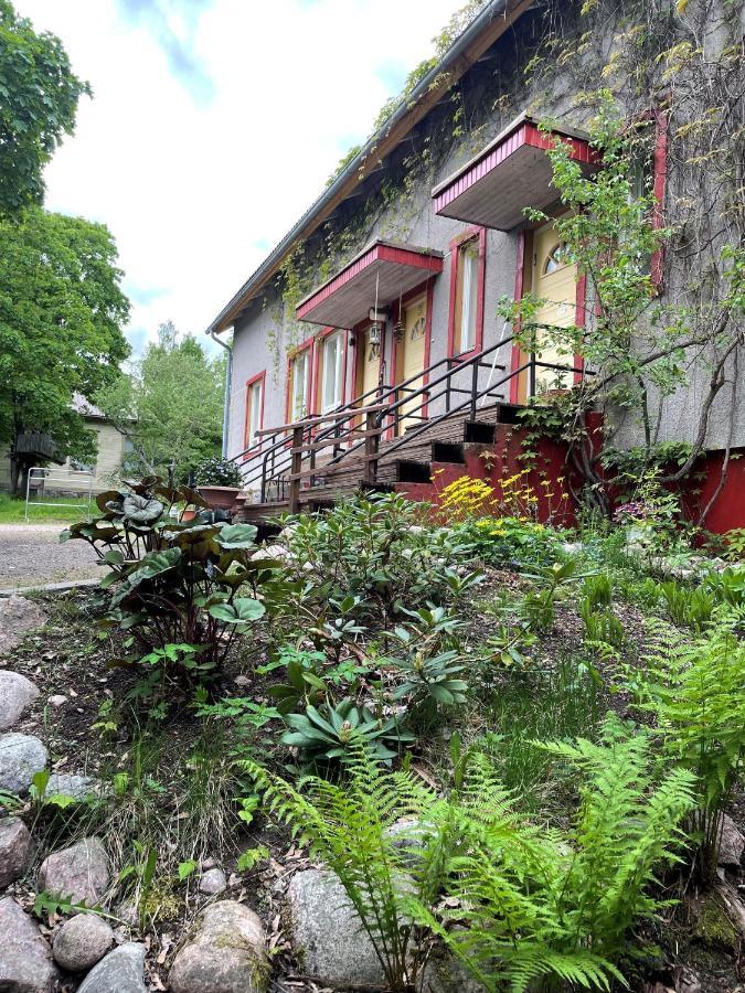 Koulumaeki Hostel Karkola Exterior photo
